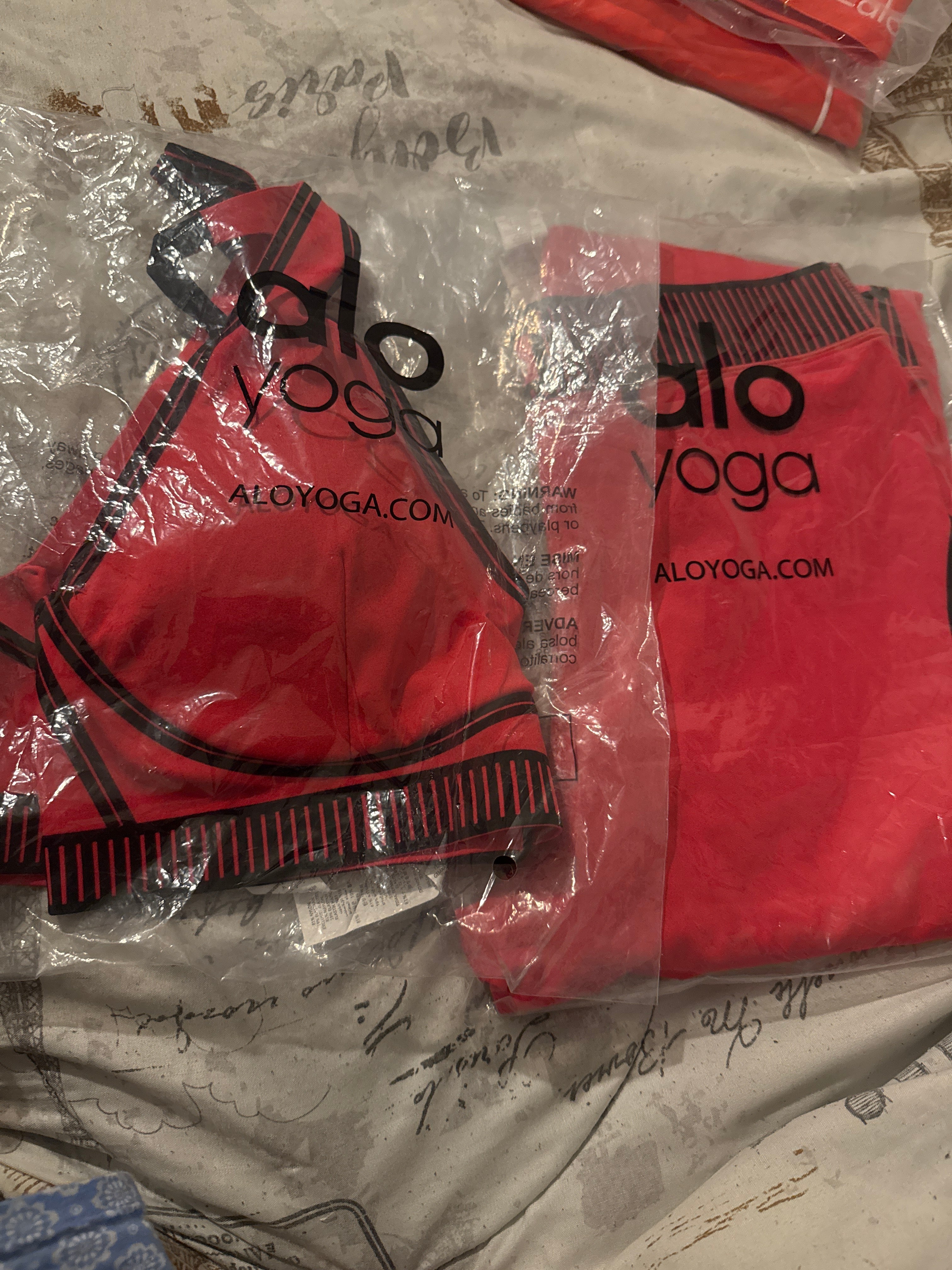 Red & Black Alo (Large)
