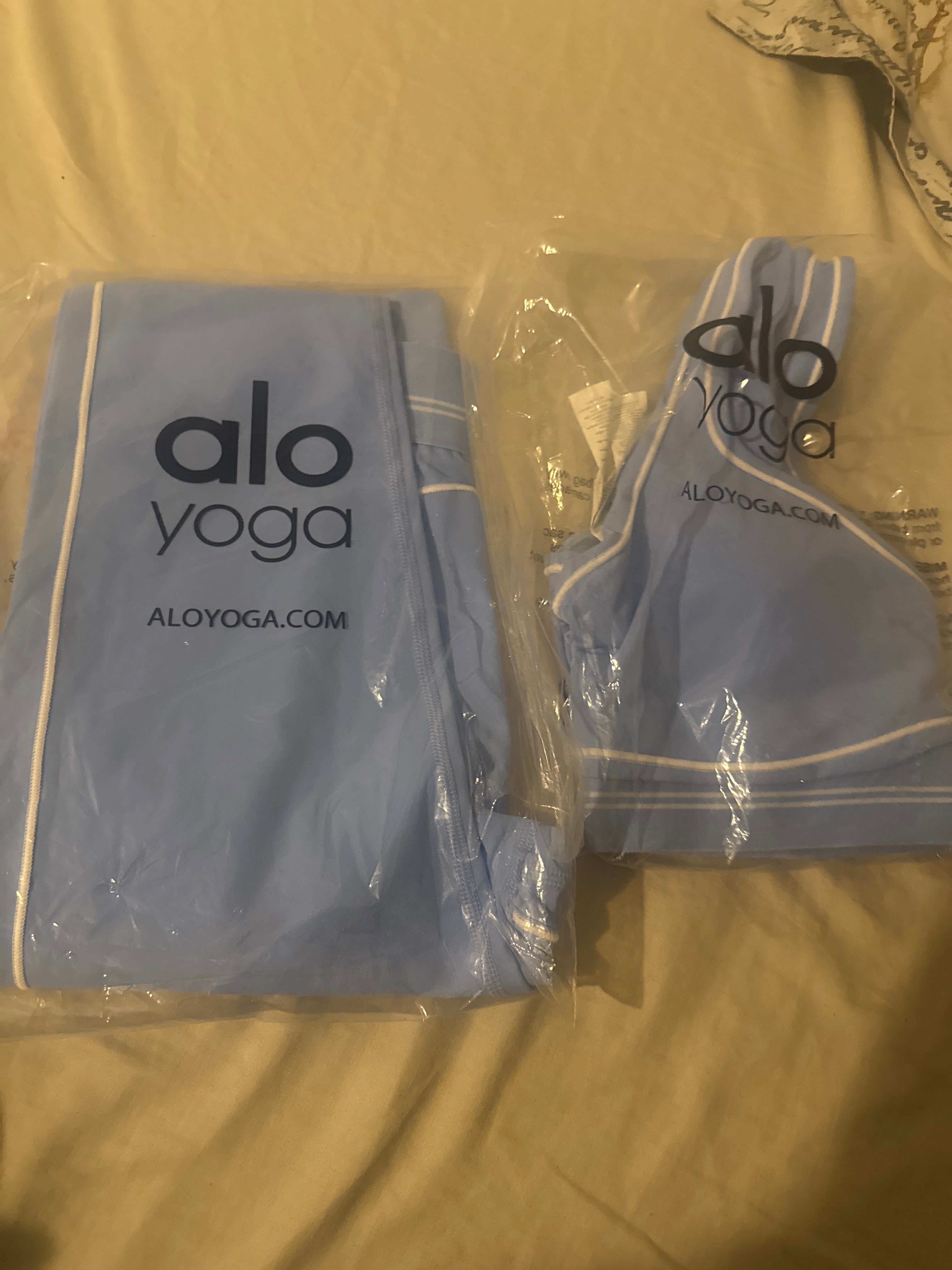 Light Blue (medium)